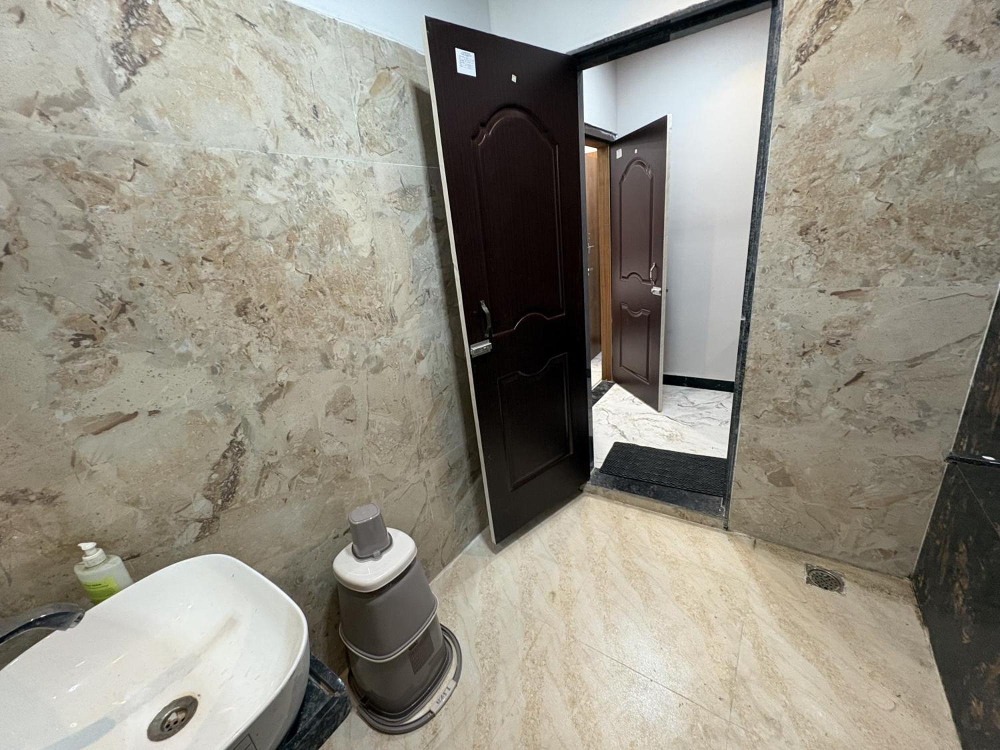 Shree Trilokeshwar Guest House Уджайн Екстериор снимка